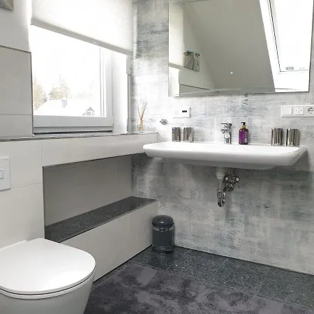 Marie Ii Holm (Plon)